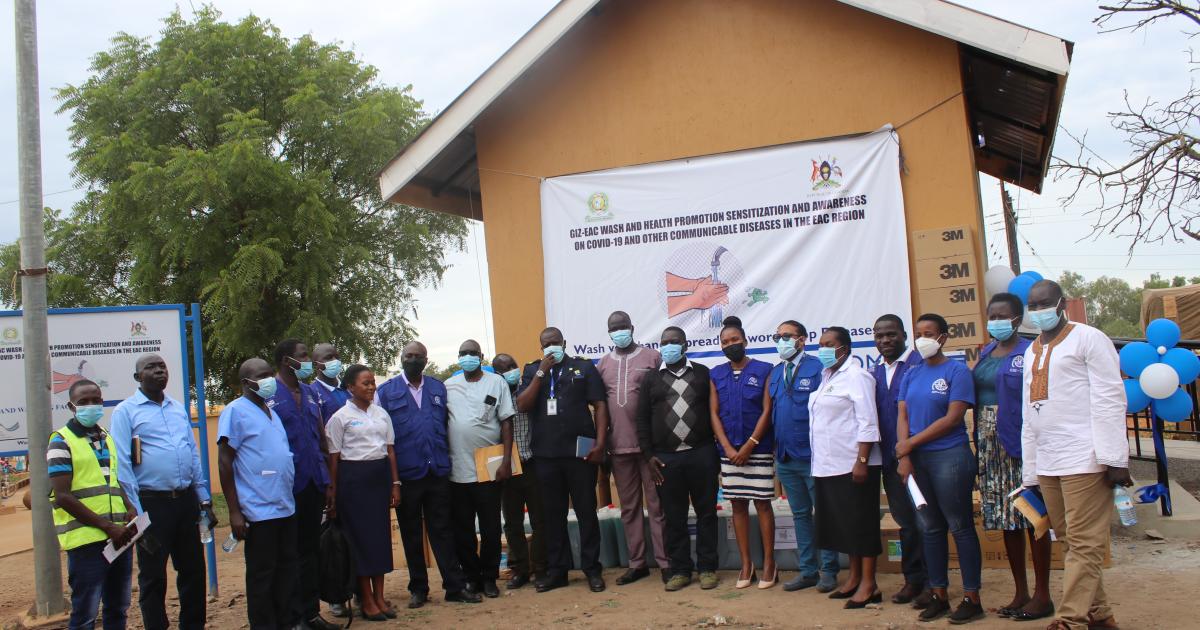 IOM builds Permanent Hand Washing Facilities for Border | IOM Uganda